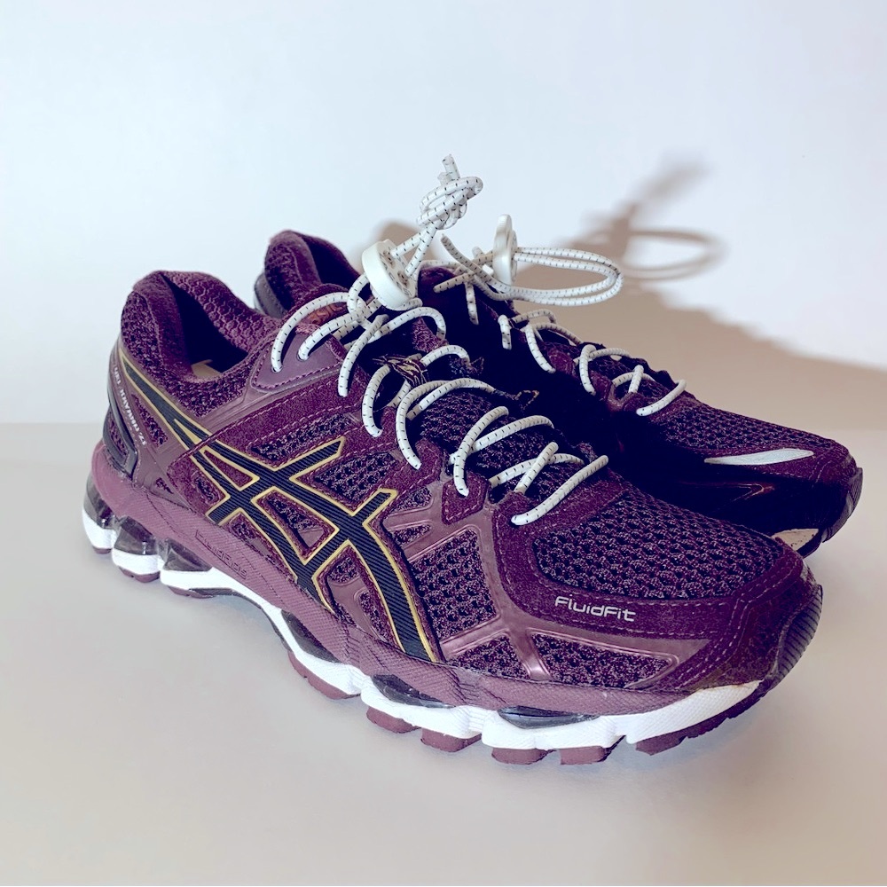 ASICS - Picture 4 of 7